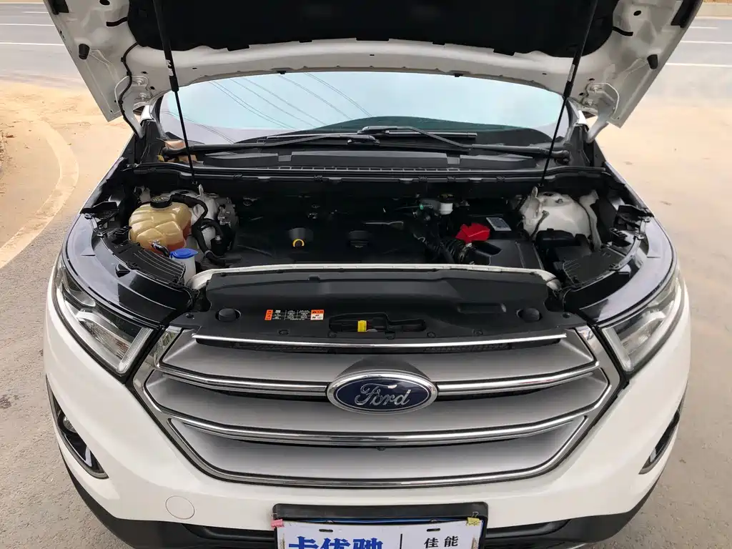 Ford Edge 2018 — фото 22