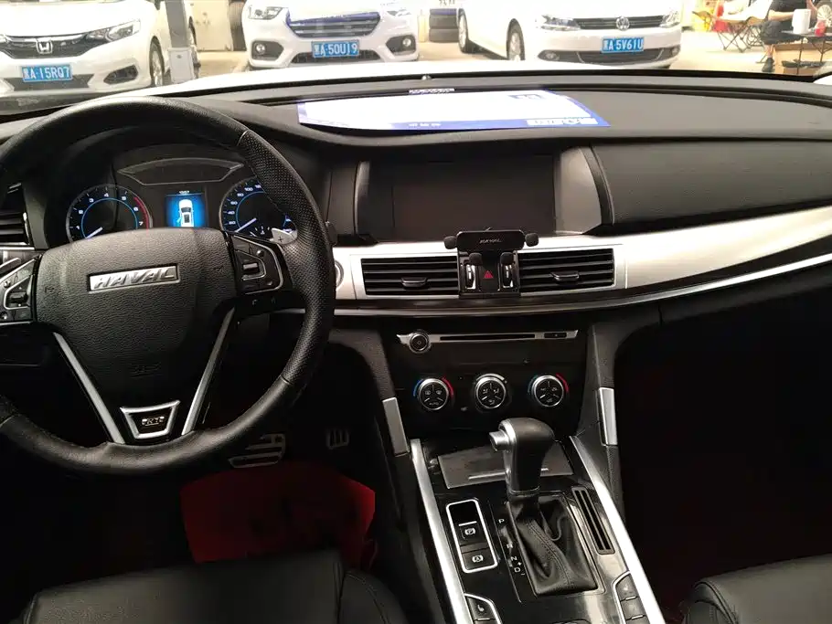 Haval H7 2017 — фото 12