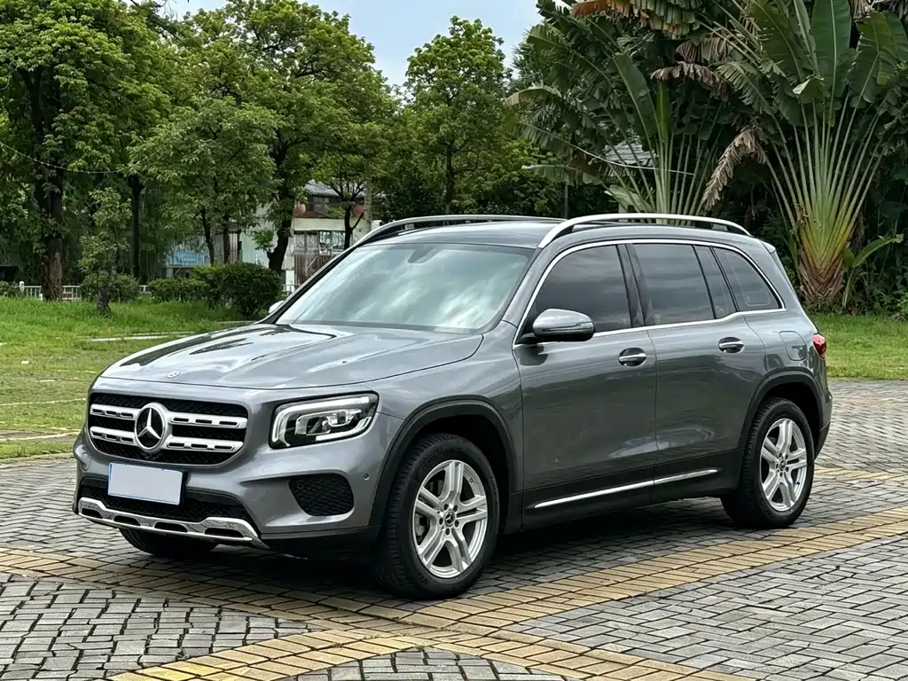 Mercedes-Benz GLB 2021