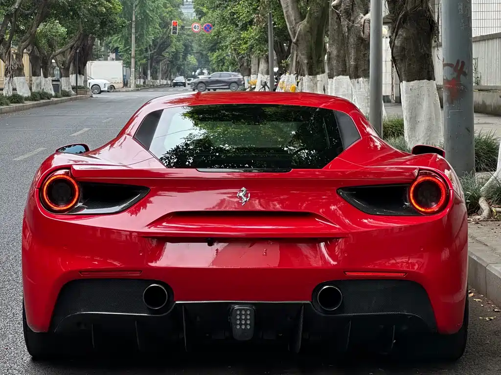 Ferrari 488 2016 — фото 5