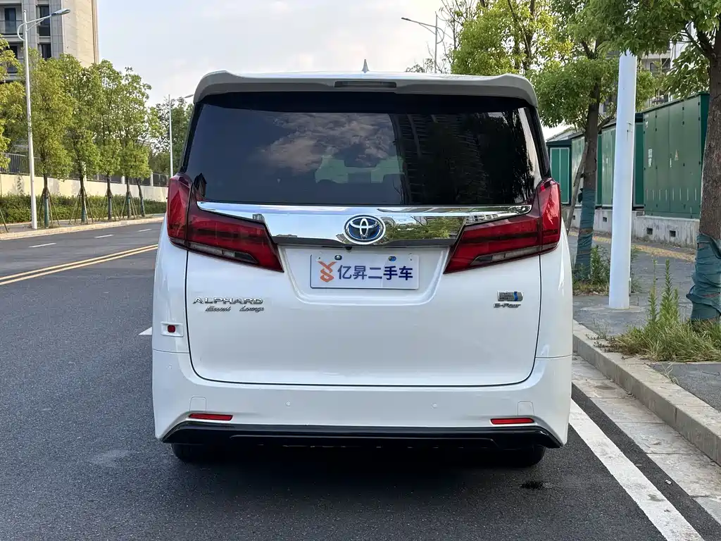 Toyota Alphard 2021 — фото 5