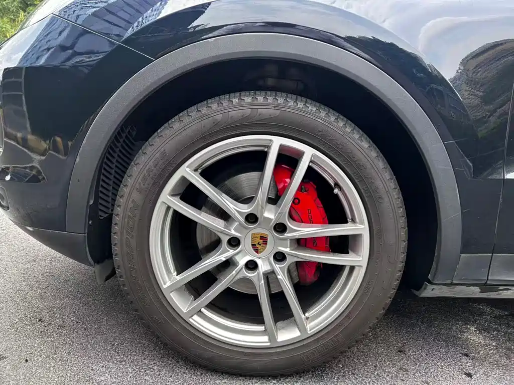 Porsche Cayenne 2019 — фото 4