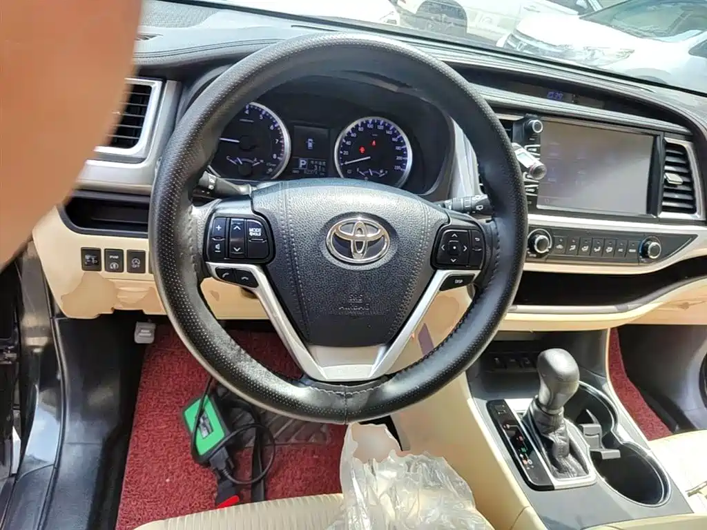Toyota Highlander 2019 — фото 11