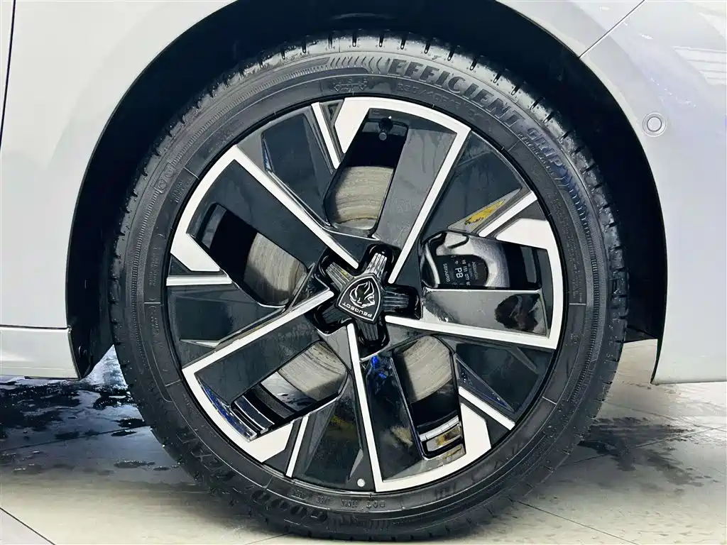 Peugeot 508 2025 — фото 10