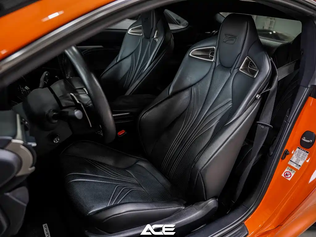 Lexus RC F 2016 — фото 19