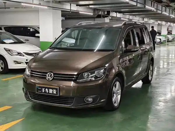 Volkswagen Touran 2014