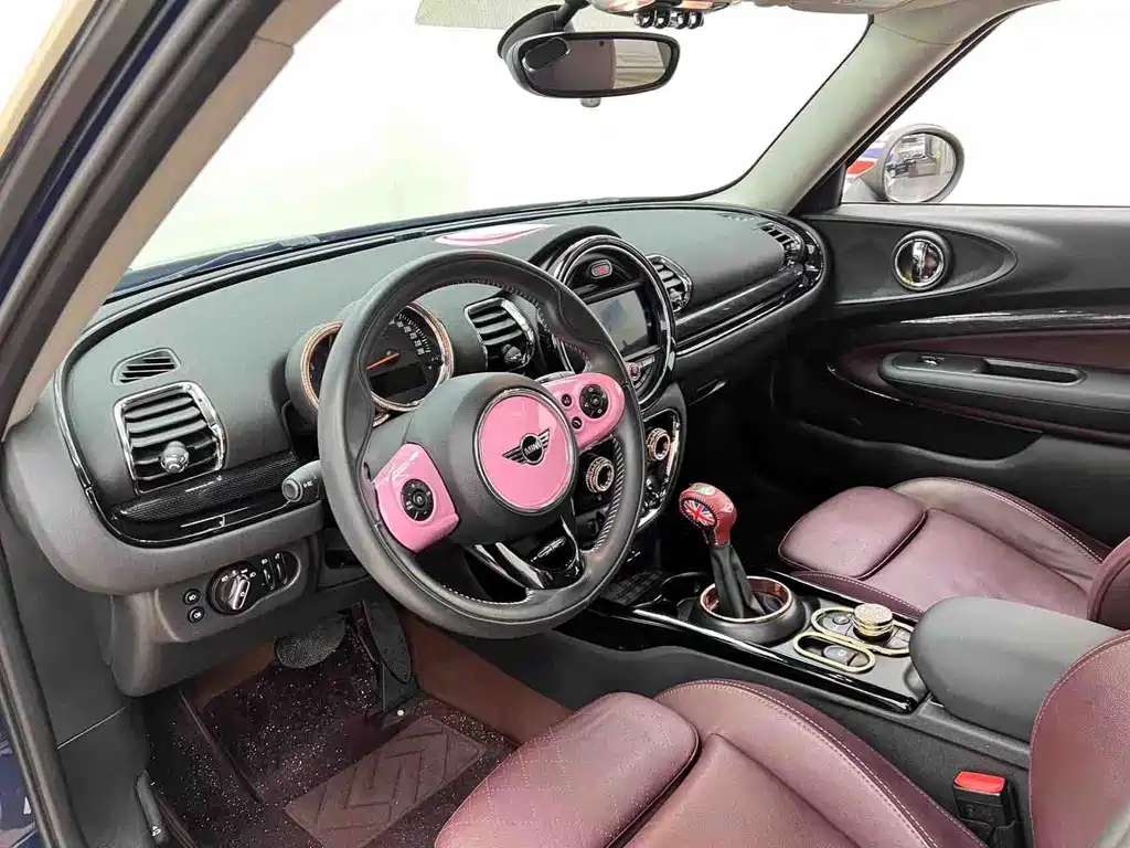 MINI Clubman 2019 — фото 11