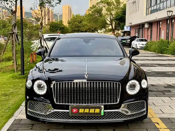 Bentley Flying Spur Plug-In Hybrid 2022