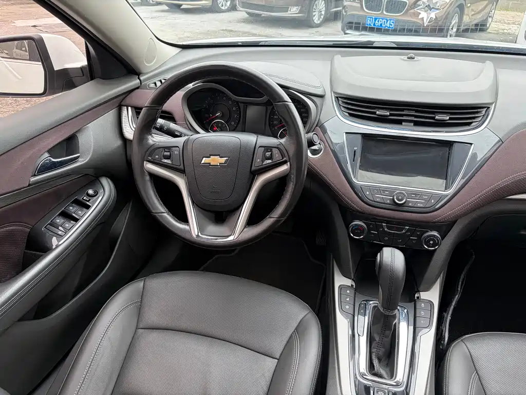 Chevrolet Malibu 2016 — фото 11