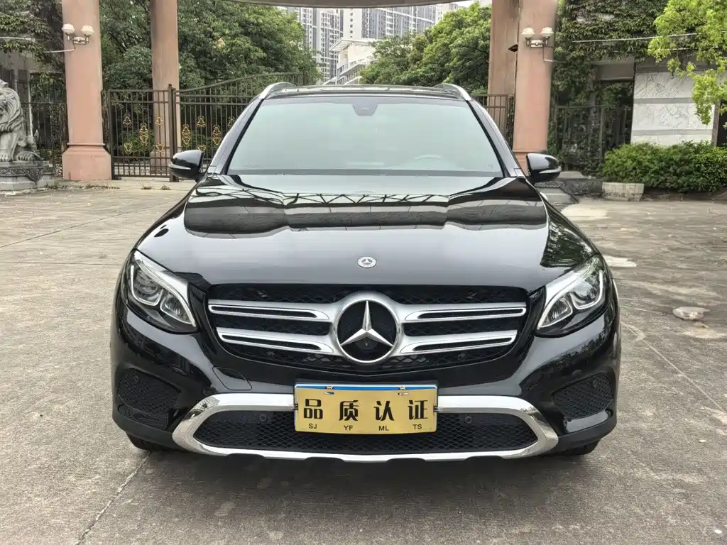 Mercedes-Benz GLC 2017 — фото 1