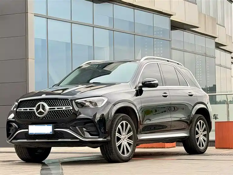 Mercedes-Benz GLE 2024 — фото 1