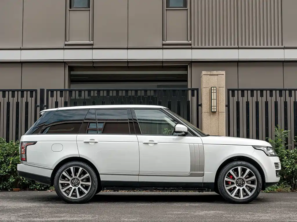 Land Rover Range Rover 2015 — фото 2