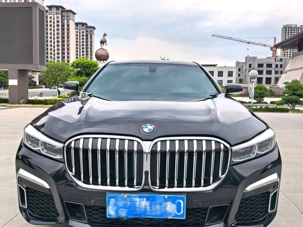 BMW 7 Series 2015 — фото 2