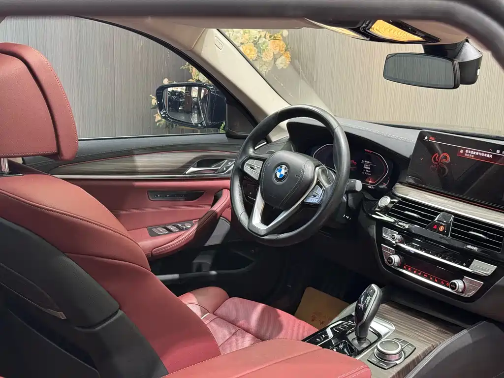 BMW 5 Series 2022 — фото 14