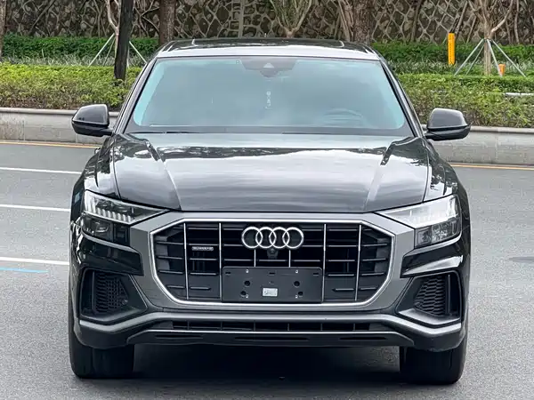 Audi Q8 2023