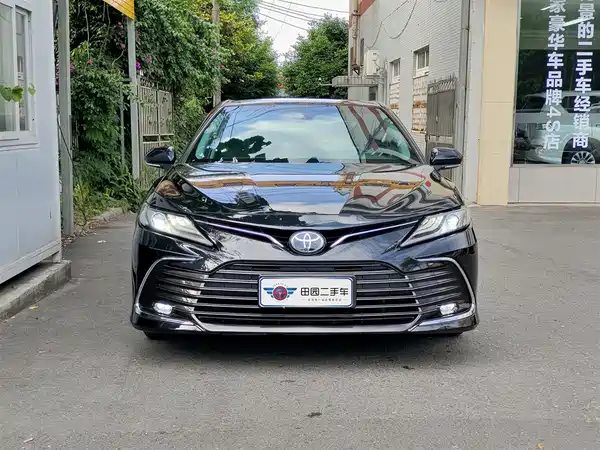 Toyota Camry 2021