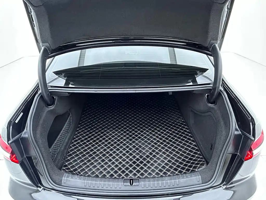 Audi A6L 2021 — фото 23
