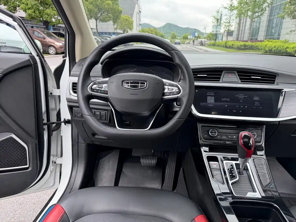 Geely Emgrand GS 2021 — фото 15