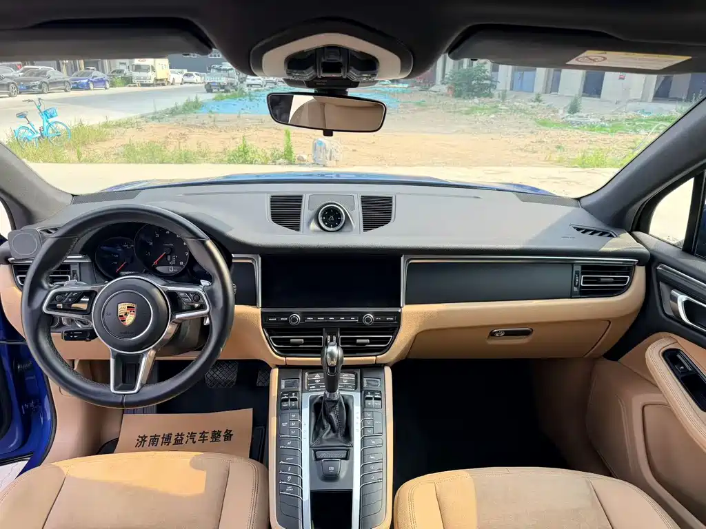 Porsche Macan 2019 — фото 9