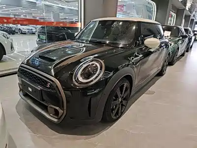 MINI MINI 2023