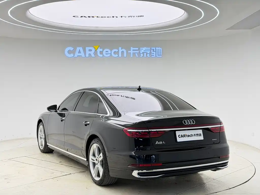 Audi A8 2023 — фото 7