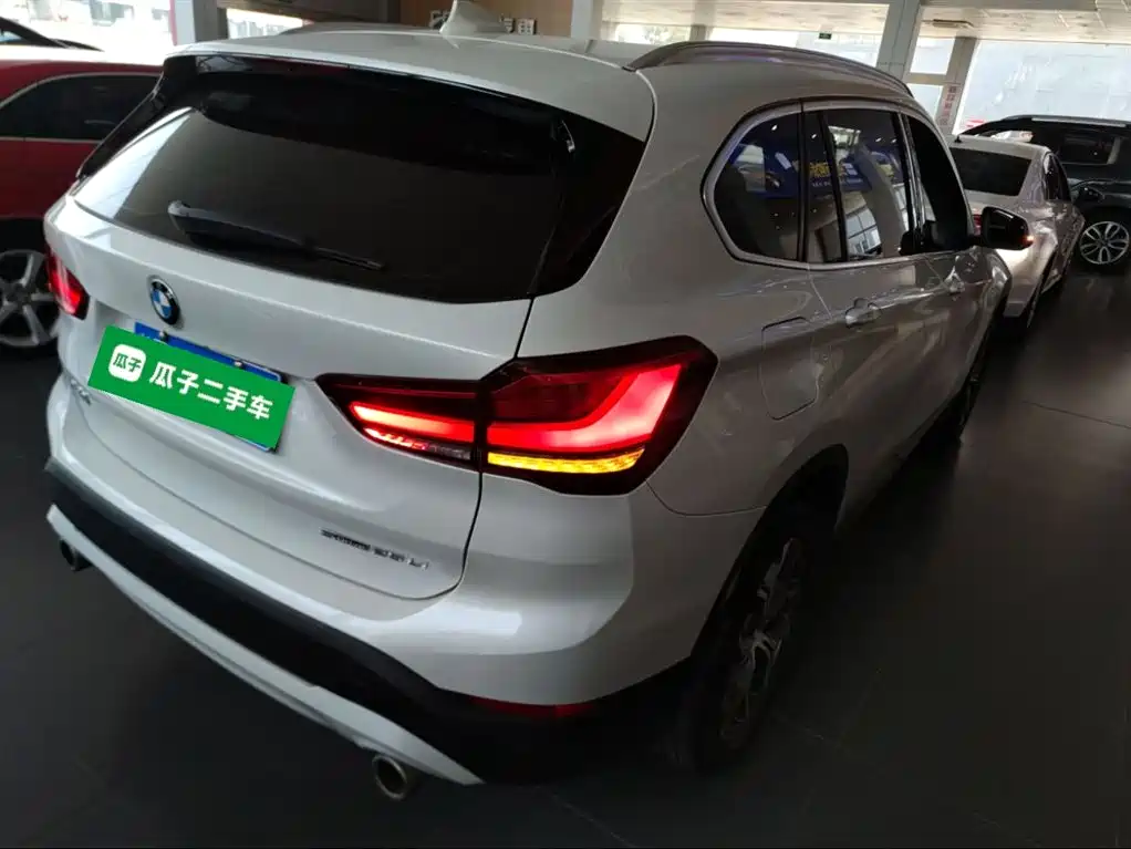 BMW X1 2021 — фото 7