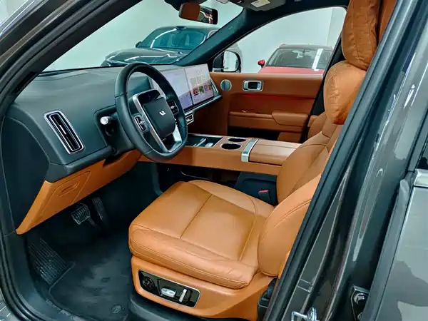 Li Auto L8 2023