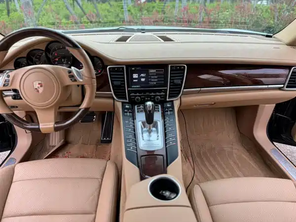 Porsche Panamera 2011