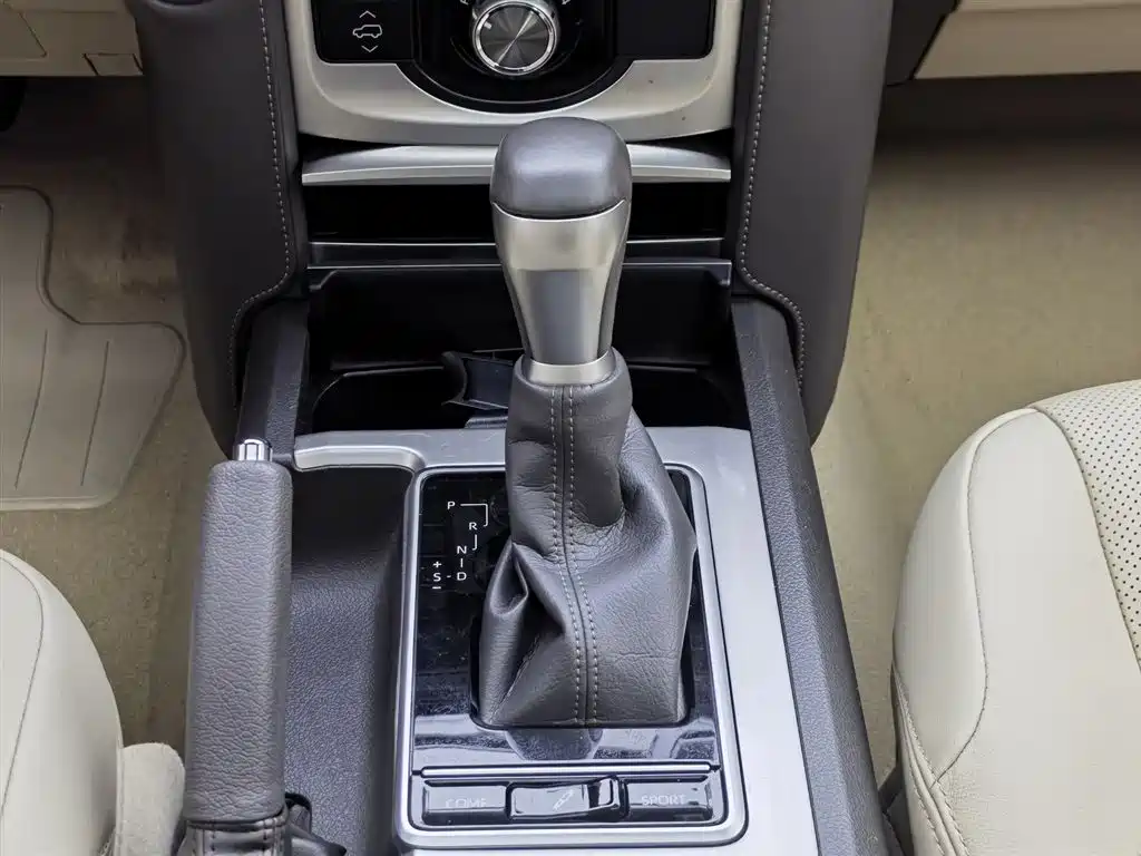Toyota Prado 2018 — фото 13