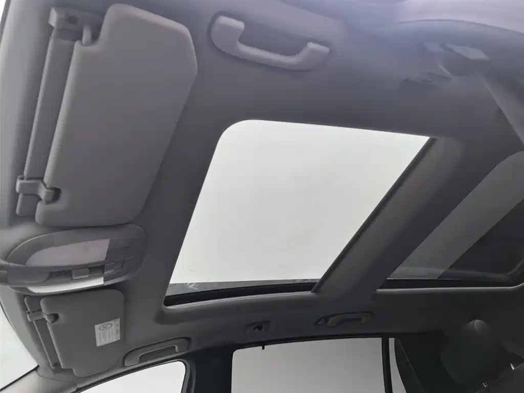 Mercedes-Benz R-Class 2018 — фото 14