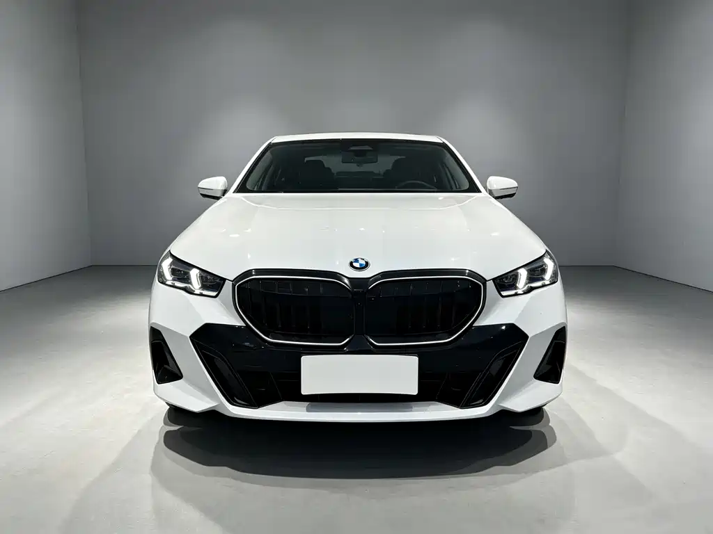 BMW 5 Series 2026