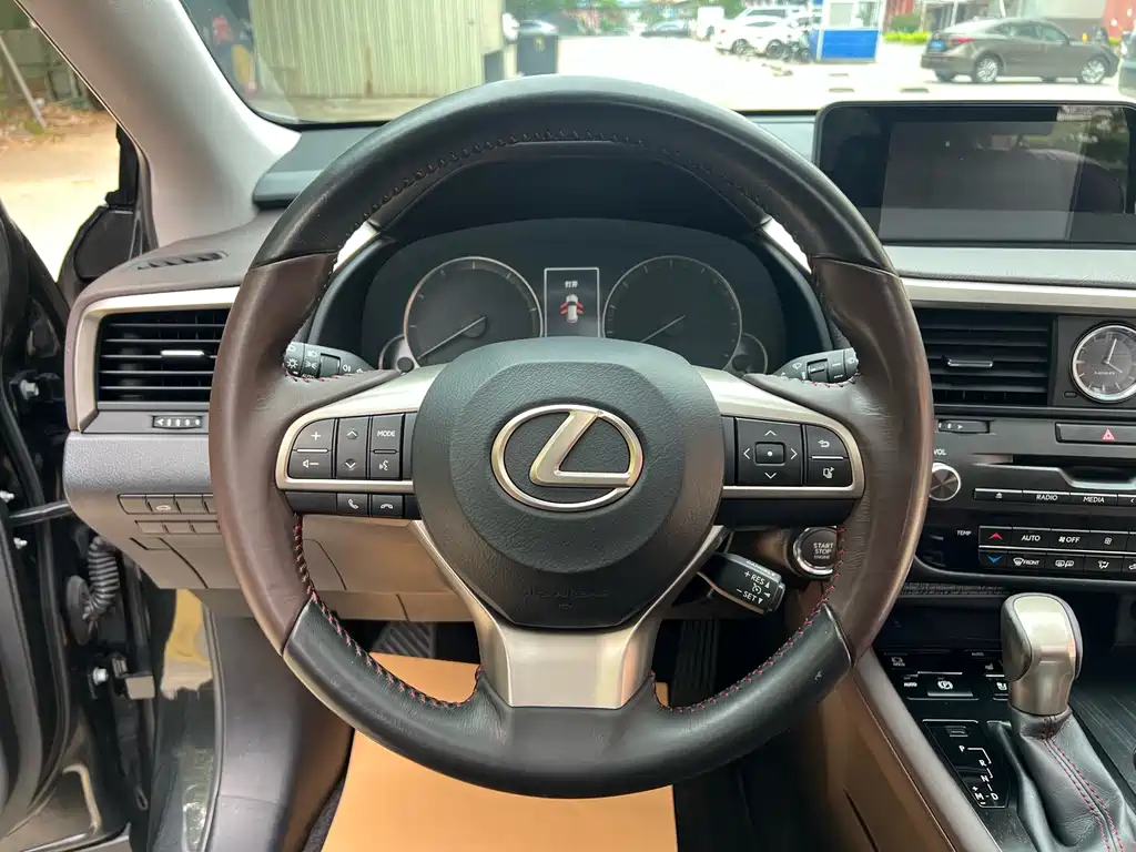 Lexus RX 2016 — фото 10