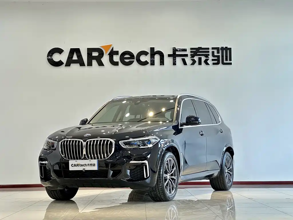 BMW X5 2022 — фото 1