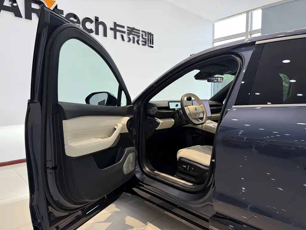 NIO EC6 2025 — фото 21