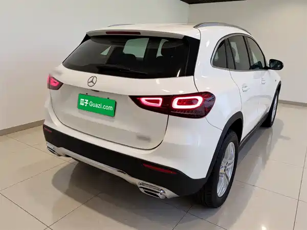 Mercedes-Benz GLA 2023