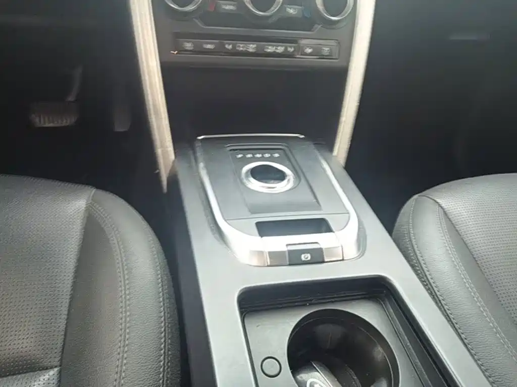 Land Rover Discovery Sport 2019 — фото 14