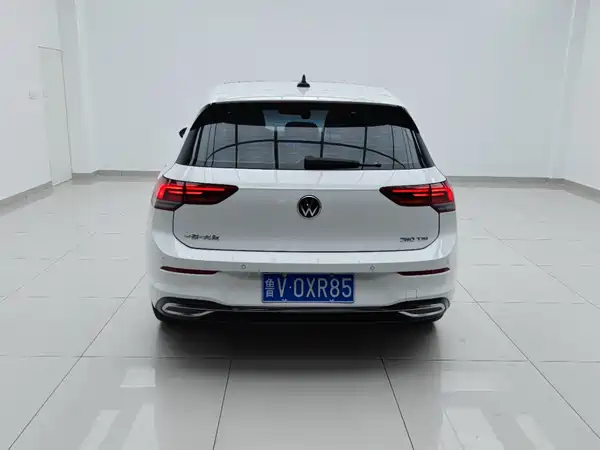Volkswagen Golf 2022