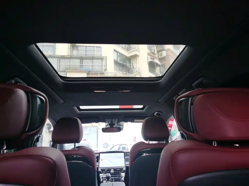 GAC Motor Trumpchi M8 2023 — фото 18