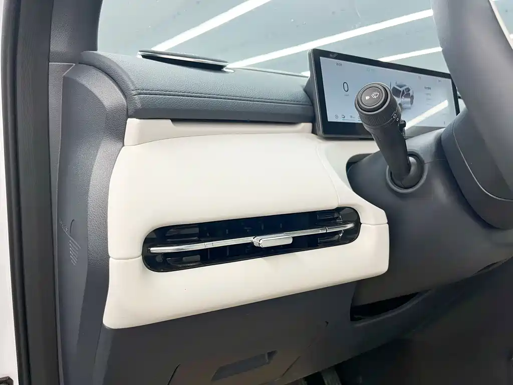 Geely Galaxy Starship 7 2025 — фото 14