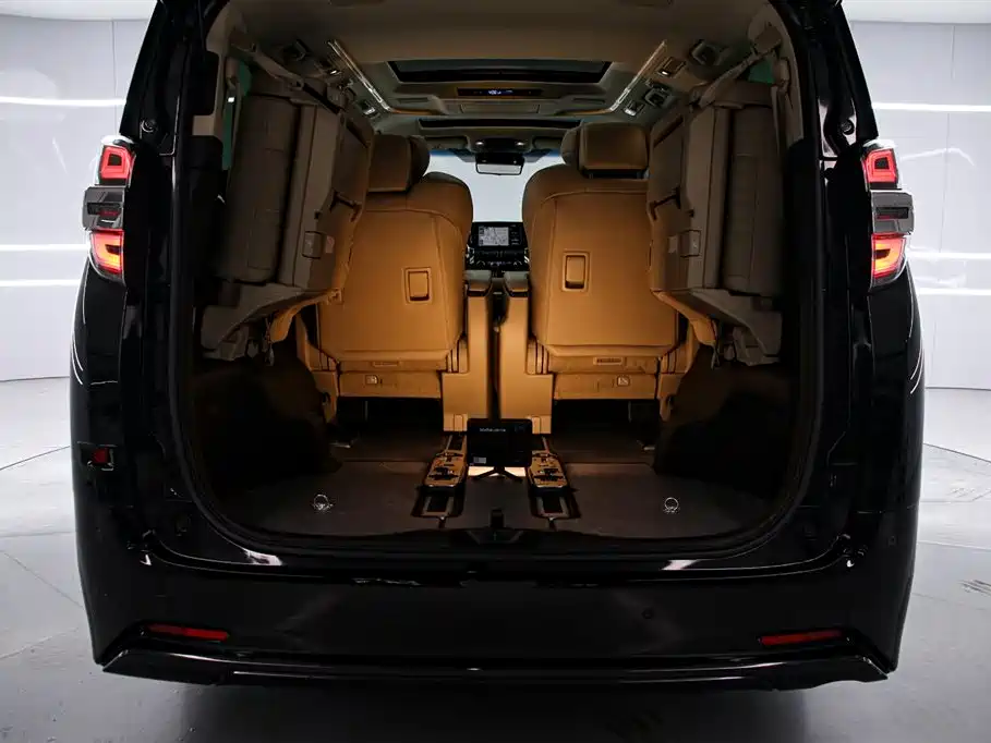 Toyota Vellfire 2020 — фото 15