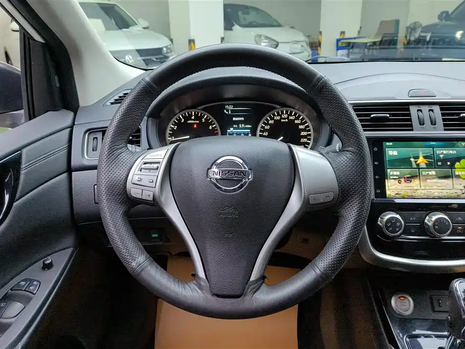 Nissan Tiida 2020 — фото 15