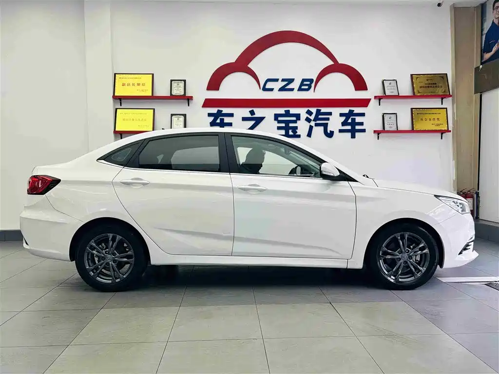Changan Eado DT 2020 — фото 8