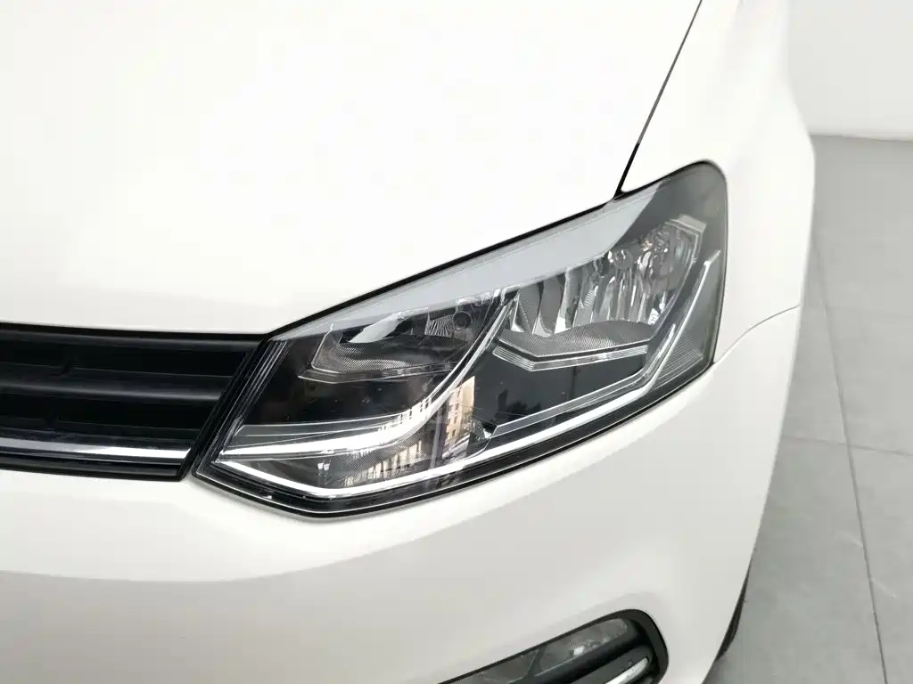 Volkswagen Polo 2015