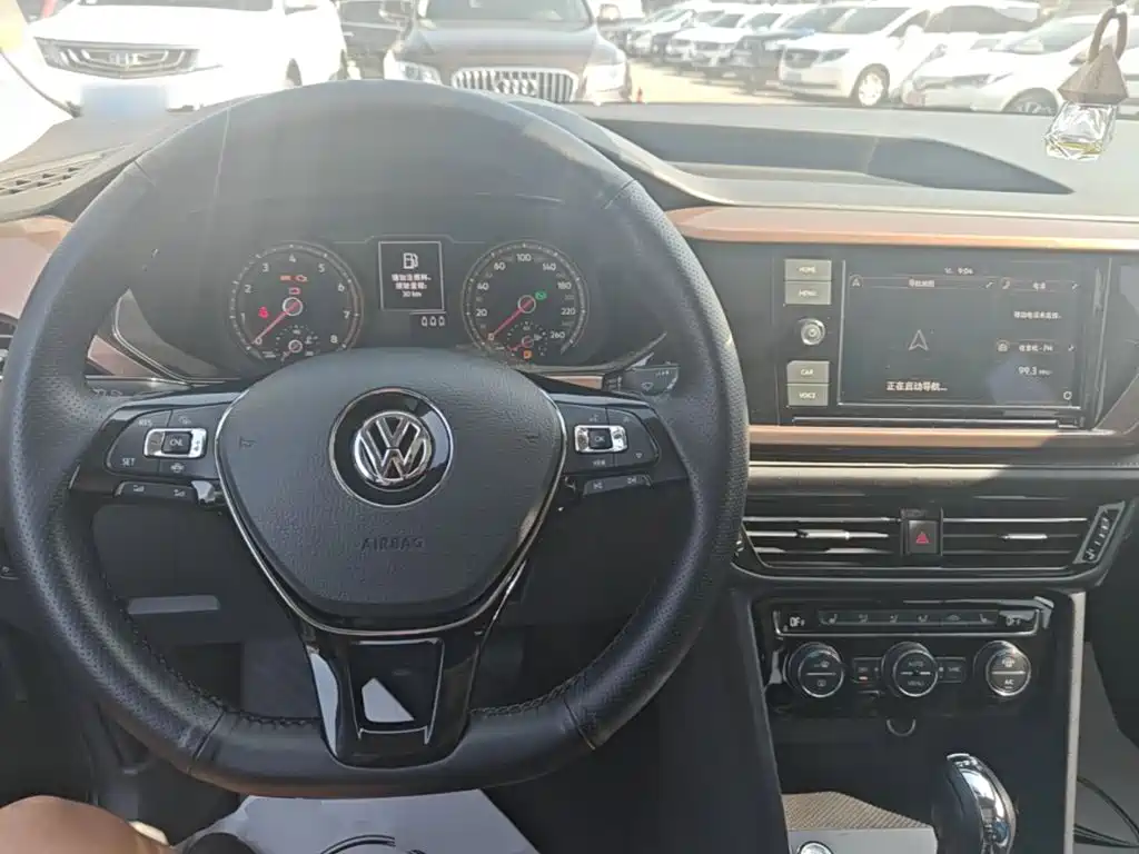 Volkswagen Tharu 2019 — фото 11