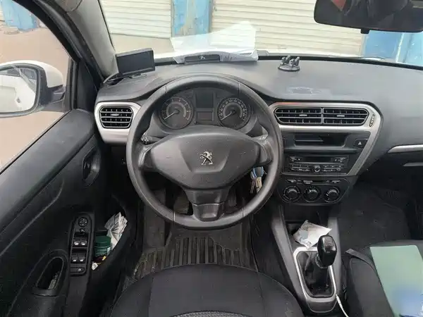 Peugeot 301 2016