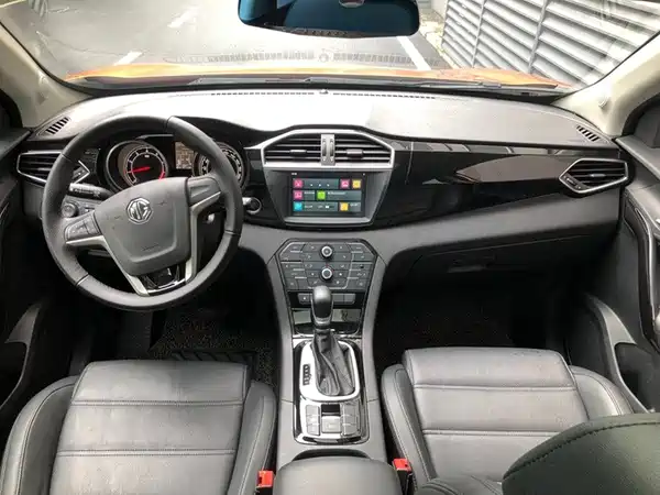MG GS 2016