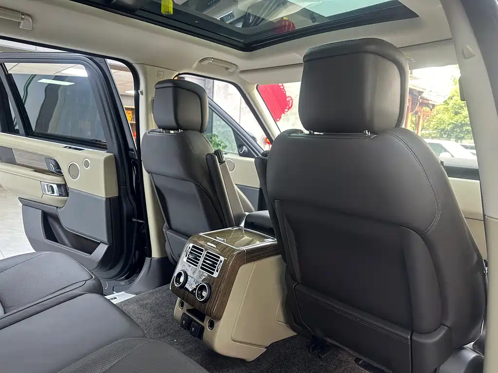 Land Rover Range Rover 2020 — фото 13