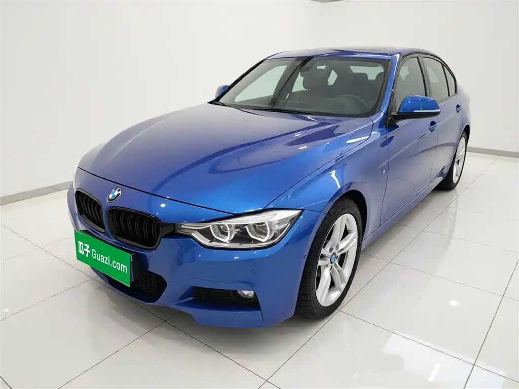 BMW 3 Series 2019 — фото 1
