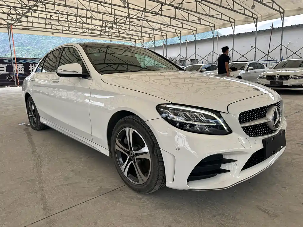 Mercedes-Benz C-Class 2020 — фото 3