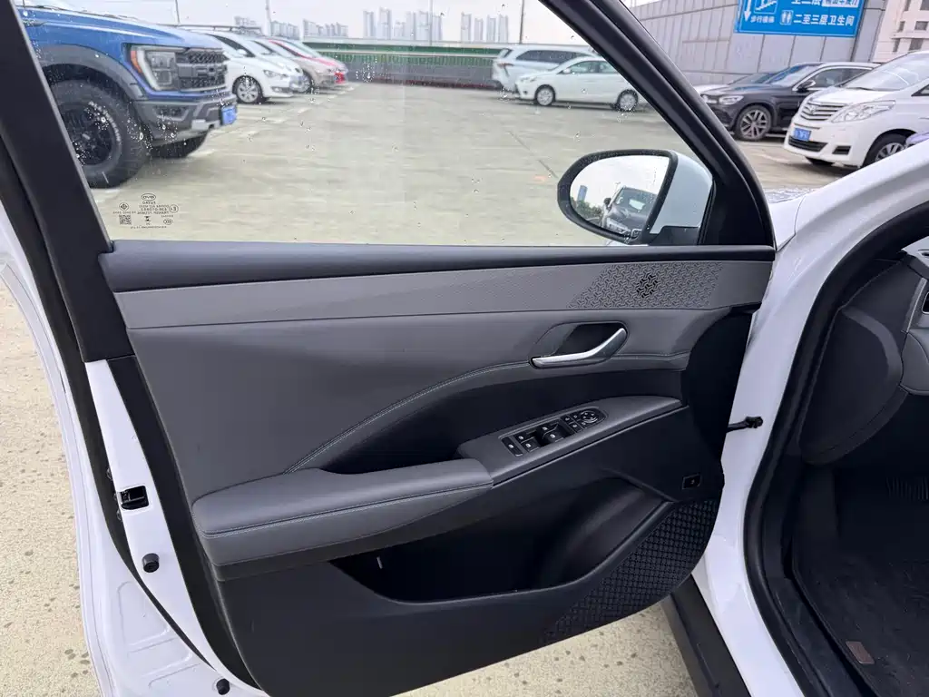 BYD Qin PLUS 2025 — фото 15